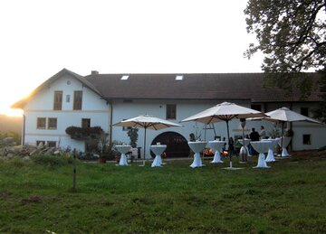 Empfang an der Linde beim Lindenkeller | © Lindenkeller